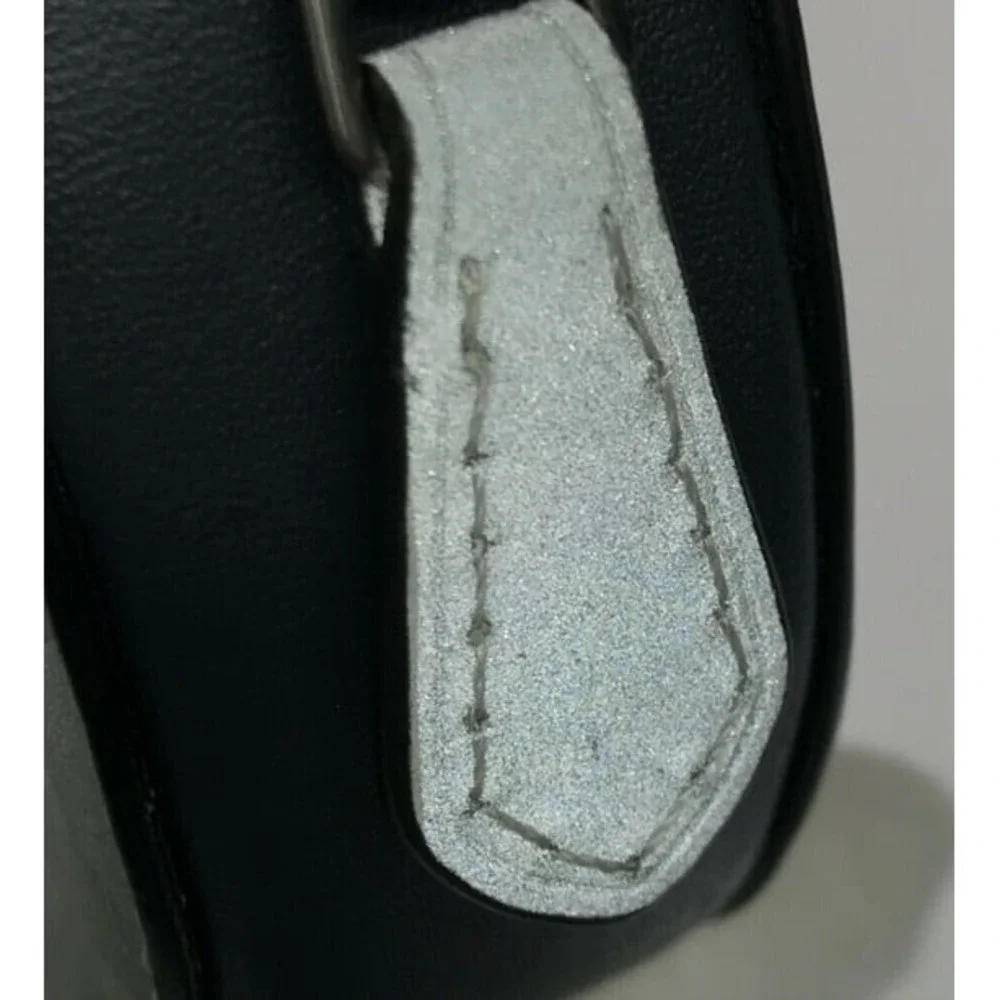 COACH ROUND HYBRID POUCH IN REFLECTIVE SIGNATURE CANVAS NWOT